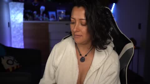 Snapshot of tiny_panther chatting on March 2025 04:13:01 AM Ana Molly online show from March 2025 04:13:01 AM