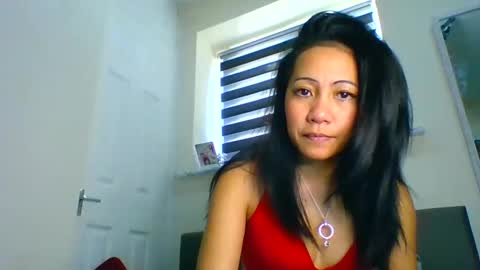 Snapshot of tinyasian911718 chatting on January 2025 01:25:02 PM Tinyasian911718 sweetinyasian instagram online show from January 2025 01:25:02 PM