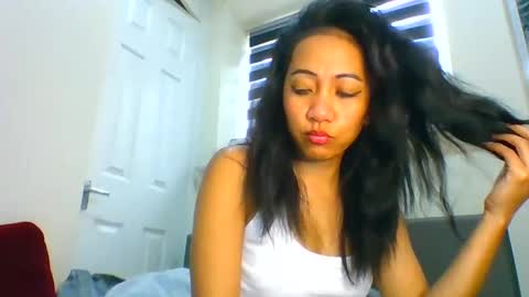 Snapshot of tinyasian911718 chatting on January 2025 12:20:01 PM Tinyasian911718 sweetinyasian instagram online show from January 2025 12:20:01 PM