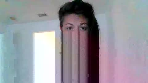 Snapshot of tinyassbossymilf chatting on October 2025 05:58:02 PM tinyassbossymilf online show from October 2025 05:58:02 PM