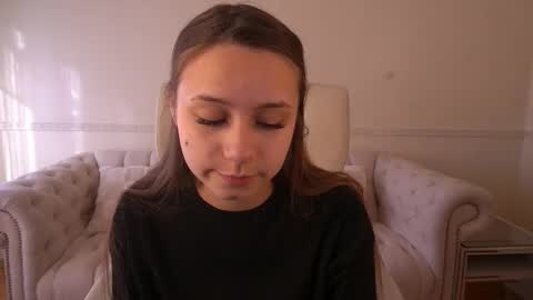 tinynataliee online show from January 2026 08:40:01 AM