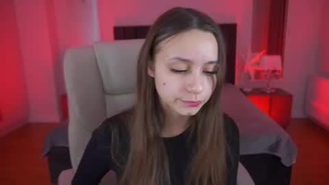 tinynataliee online show from February 2026 08:45:01 PM