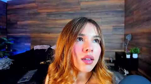 Snapshot of tinyw0nder chatting on October 2025 09:49:01 PM Instagram  tinyw0nder online show from October 2025 09:49:01 PM