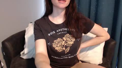 TinyyTina online show from January 2025 08:04:01 PM