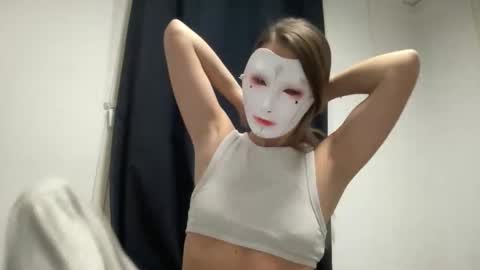 Snapshot of tipsytinkerbell chatting on October 2025 03:23:02 AM Tinks online show from October 2025 03:23:02 AM