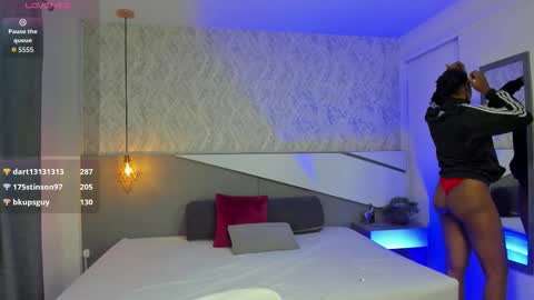 Snapshot of tisha_cole chatting on October 2025 12:47:01 PM Tisha online show from October 2025 12:47:01 PM