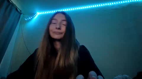 Hi Im Carry 18 years old online show from November 2025 06:46:02 AM