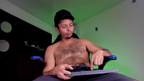 Snapshot of titobell10 chatting on June 2026 07:36:02 PM titobell10 online show from June 2026 07:36:02 PM