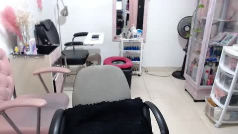 Snapshot of titsbiglovers chatting on June 2026 12:18:02 PM DIVA online show from June 2026 12:18:02 PM