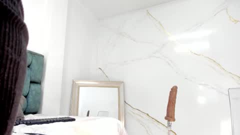 Tivizay online show from October 2025 02:39:02 PM