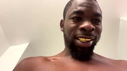 Snapshot of tlc071994 chatting on January 2025 11:55:02 PM tlc071994 online show from January 2025 11:55:02 PM