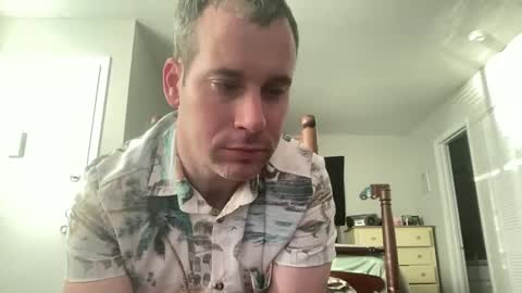 Snapshot of tleigh24 chatting on December 2024 10:06:02 PM tleigh24 online show from December 2024 10:06:02 PM