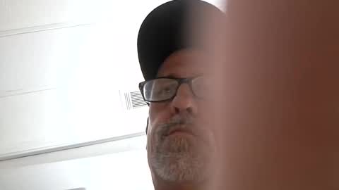 Snapshot of tnkrbel4851 chatting on April 2026 07:49:01 AM tnkrbel4851 online show from April 2026 07:49:01 AM