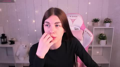 2 GMT Mo Tu We Th Fr 10am-4am online show from February 2026 02:59:02 AM