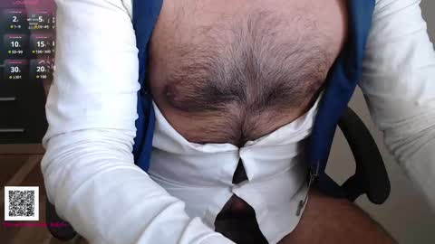 Leonel online show from November 2025 08:28:01 AM