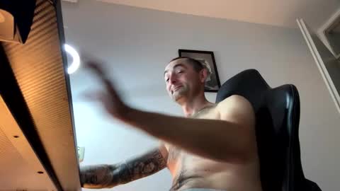 Snapshot of tobi19899 chatting on November 2025 06:42:02 PM Jan5676 online show from November 2025 06:42:02 PM