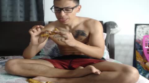 Andres Independent Model online show from February 2026 01:15:01 AM