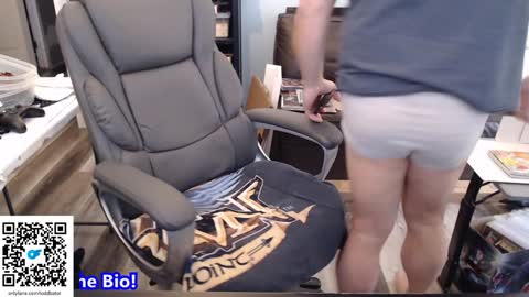 Snapshot of toddbator chatting on January 2025 04:59:02 PM Todd Bator online show from January 2025 04:59:02 PM