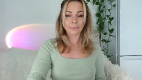Snapshot of tokens_are_sexy chatting on June 2026 08:57:01 PM tokens_are_sexy online show from June 2026 08:57:01 PM