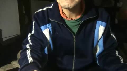 small man online show from February 2026 04:54:01 PM