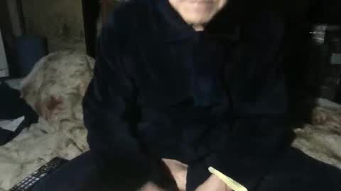 small man online show from February 2026 05:09:02 PM