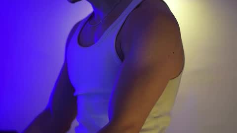 tokyo_oo online show from November 2025 02:55:02 PM