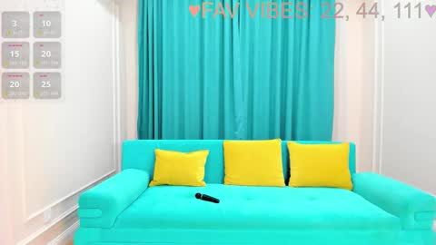 Lia online show from November 2025 02:04:02 AM