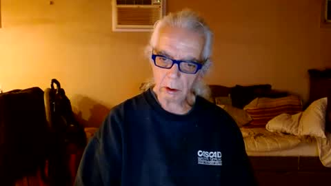 Snapshot of tom112292014 chatting on December 2024 02:41:02 AM tom112292014 online show from December 2024 02:41:02 AM
