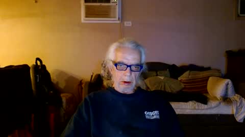 Snapshot of tom112292014 chatting on December 2024 02:01:02 AM tom112292014 online show from December 2024 02:01:02 AM