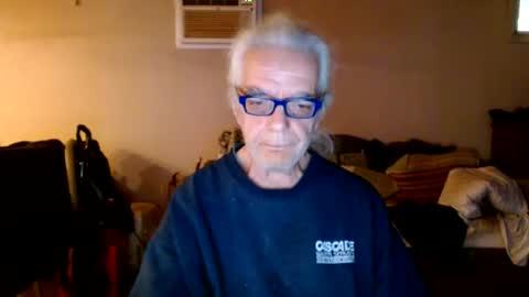Snapshot of tom112292014 chatting on December 2024 01:38:02 PM tom112292014 online show from December 2024 01:38:02 PM
