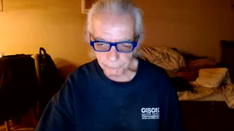 Snapshot of tom112292014 chatting on December 2024 04:38:01 AM tom112292014 online show from December 2024 04:38:01 AM