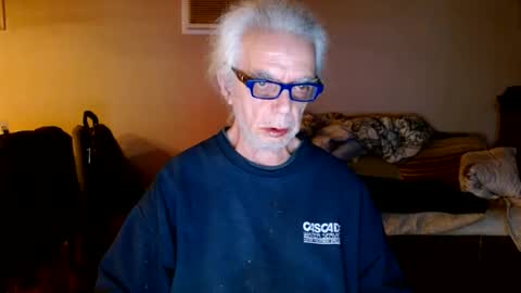 Snapshot of tom112292014 chatting on January 2025 04:04:01 AM tom112292014 online show from January 2025 04:04:01 AM