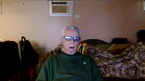 Snapshot of tom112292014 chatting on January 2025 03:56:02 PM tom112292014 online show from January 2025 03:56:02 PM