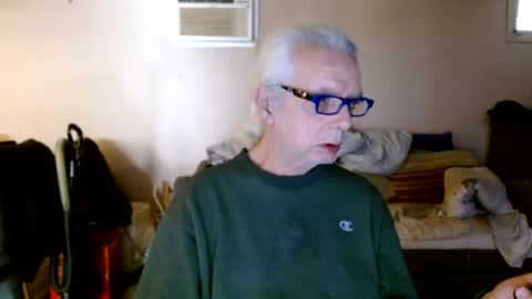 Snapshot of tom112292014 chatting on January 2025 04:55:02 PM tom112292014 online show from January 2025 04:55:02 PM