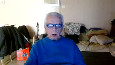 Snapshot of tom112292014 chatting on February 2025 03:15:02 PM tom112292014 online show from February 2025 03:15:02 PM