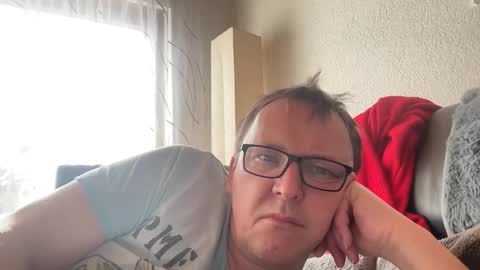 Snapshot of tom6644 chatting on March 2025 12:20:01 PM Tom online show from March 2025 12:20:01 PM