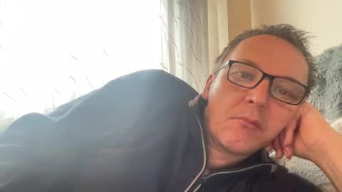 Snapshot of tom6644 chatting on November 2025 07:38:02 AM Tom online show from November 2025 07:38:02 AM