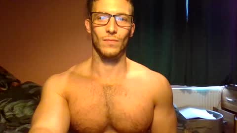 Snapshot of tom90ukx chatting on November 2025 02:06:01 PM tom90ukx online show from November 2025 02:06:01 PM