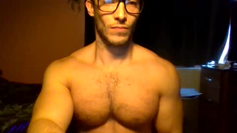 Snapshot of tom90ukx chatting on November 2025 03:36:02 PM tom90ukx online show from November 2025 03:36:02 PM