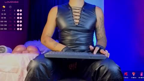 Tom online show from October 2025 02:17:01 AM