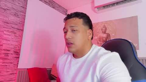 Tom muscle1 online show from February 2026 11:48:02 AM