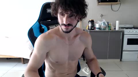 Snapshot of tom_show chatting on December 2024 07:30:02 PM tom_show online show from December 2024 07:30:02 PM