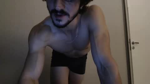 Snapshot of tom_show chatting on January 2025 04:17:01 AM tom_show online show from January 2025 04:17:01 AM