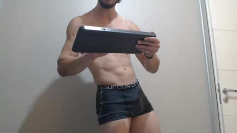 Snapshot of tom_show chatting on February 2025 06:34:02 AM tom_show online show from February 2025 06:34:02 AM