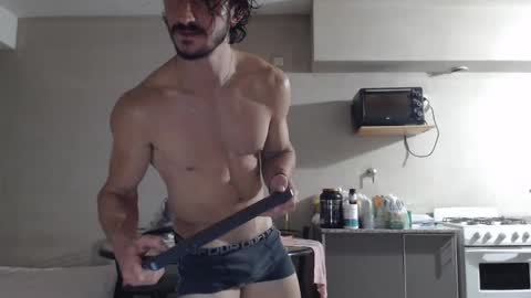 Snapshot of tom_show chatting on March 2025 02:26:01 AM tom_show online show from March 2025 02:26:01 AM