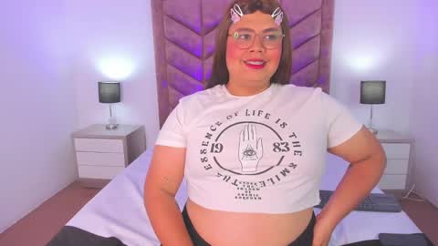 Snapshot of tom_silver_ chatting on January 2025 07:18:02 PM Tom Silver online show from January 2025 07:18:02 PM