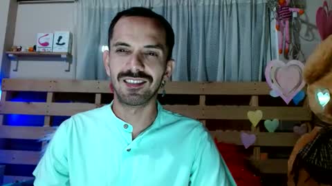 Snapshot of tomas_gerauld chatting on March 2026 03:09:01 AM tomas gerauld. make me happy with 10000 tokens online show from March 2026 03:09:01 AM