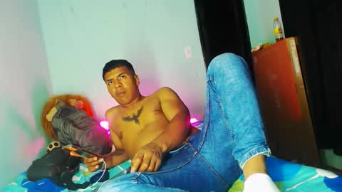 SANTY online show from February 2026 11:31:02 PM