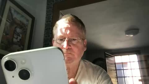 Snapshot of tomascausa chatting on December 2024 09:34:01 PM Hola online show from December 2024 09:34:01 PM