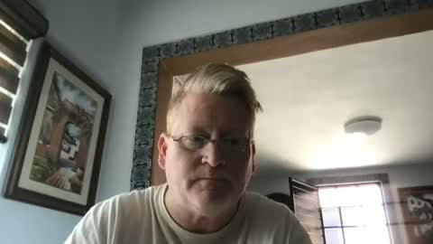 Snapshot of tomascausa chatting on February 2025 09:15:02 PM Hola online show from February 2025 09:15:02 PM